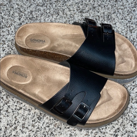 Sonoma Shoes - Sonoma Black platform slide sandals size 7